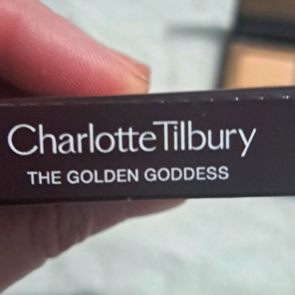 New in box!  Charlotte Tilbury Luxury Eyeshadow Mini Palette - Picture 5 of 5